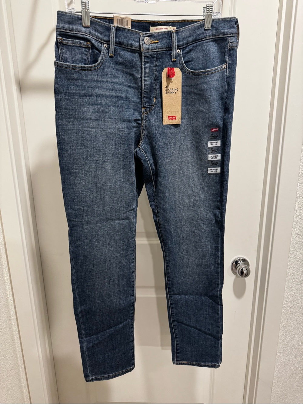 NWT! Levi's Women’s 311 Shaping Skinny Jeans - Size 12S - Medium Blue Wash